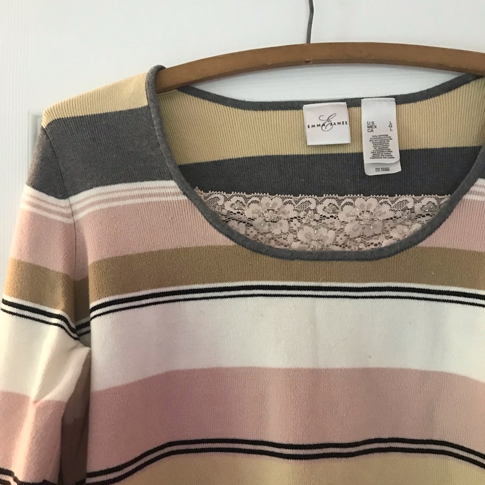 Emma James Sweater with Lace Detailing Size L